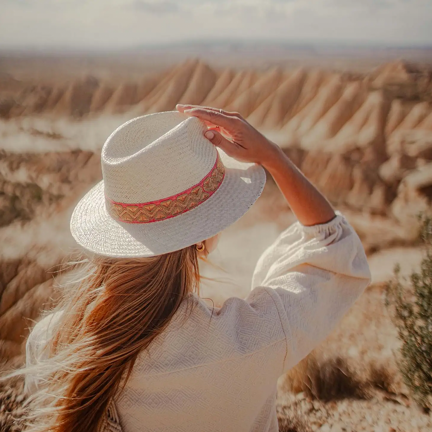 white-straw-fedora-hat-with-pink-rose-gold-ribbon-made-in-italy