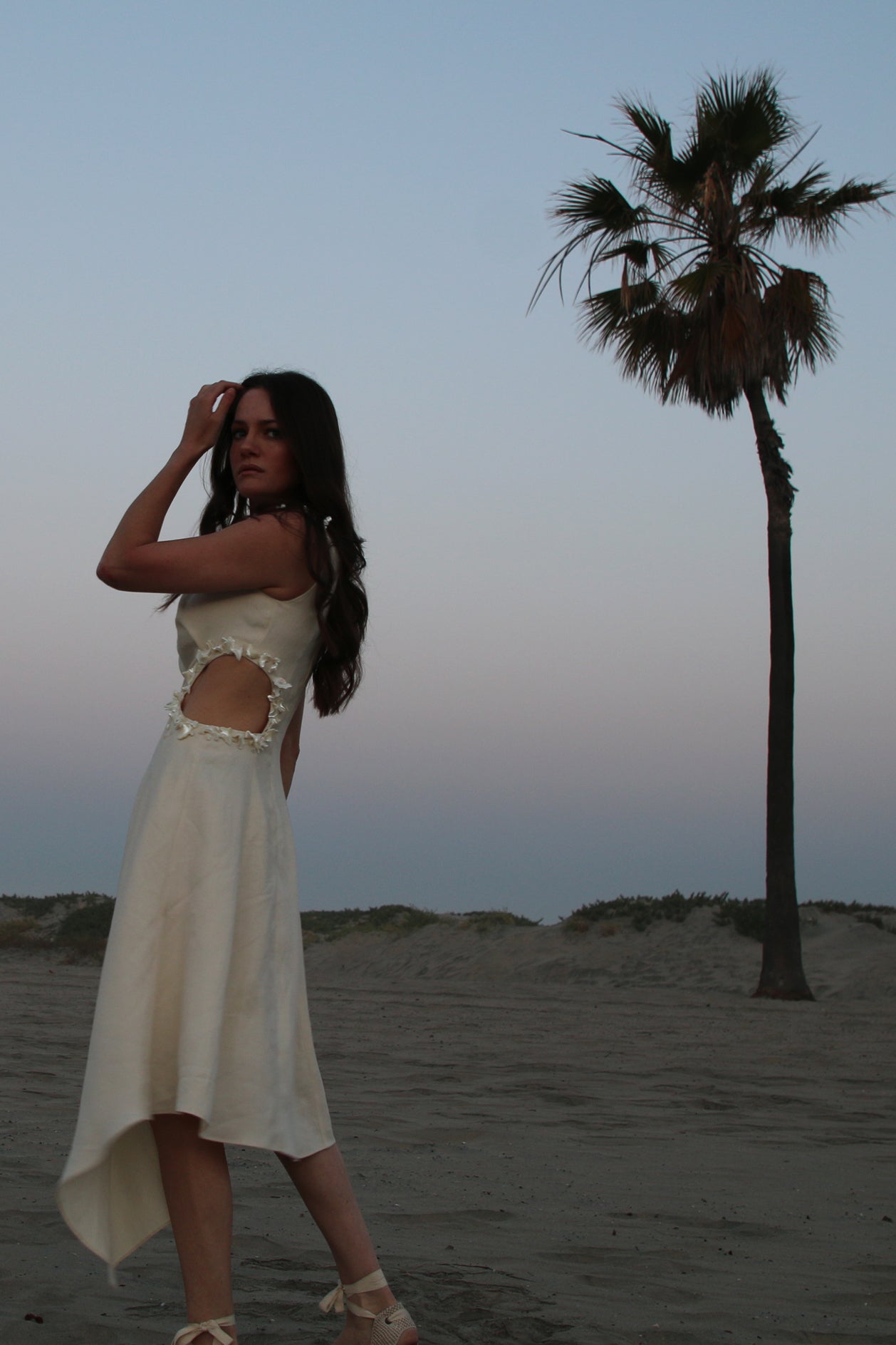 white-linen-dress-with-seashell-detail