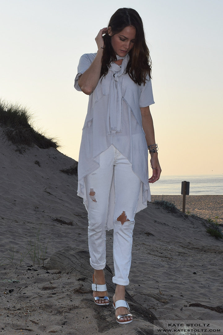 Relaxed Beach Vibes in a Kate Stoltz NYC Distressed Kimono Blouse