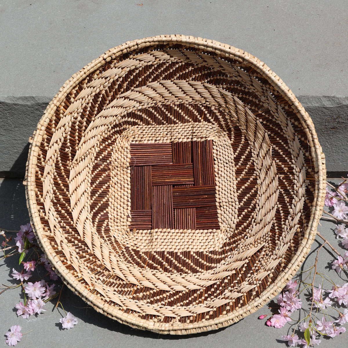 6striped-decorative-large-basket-handwoven