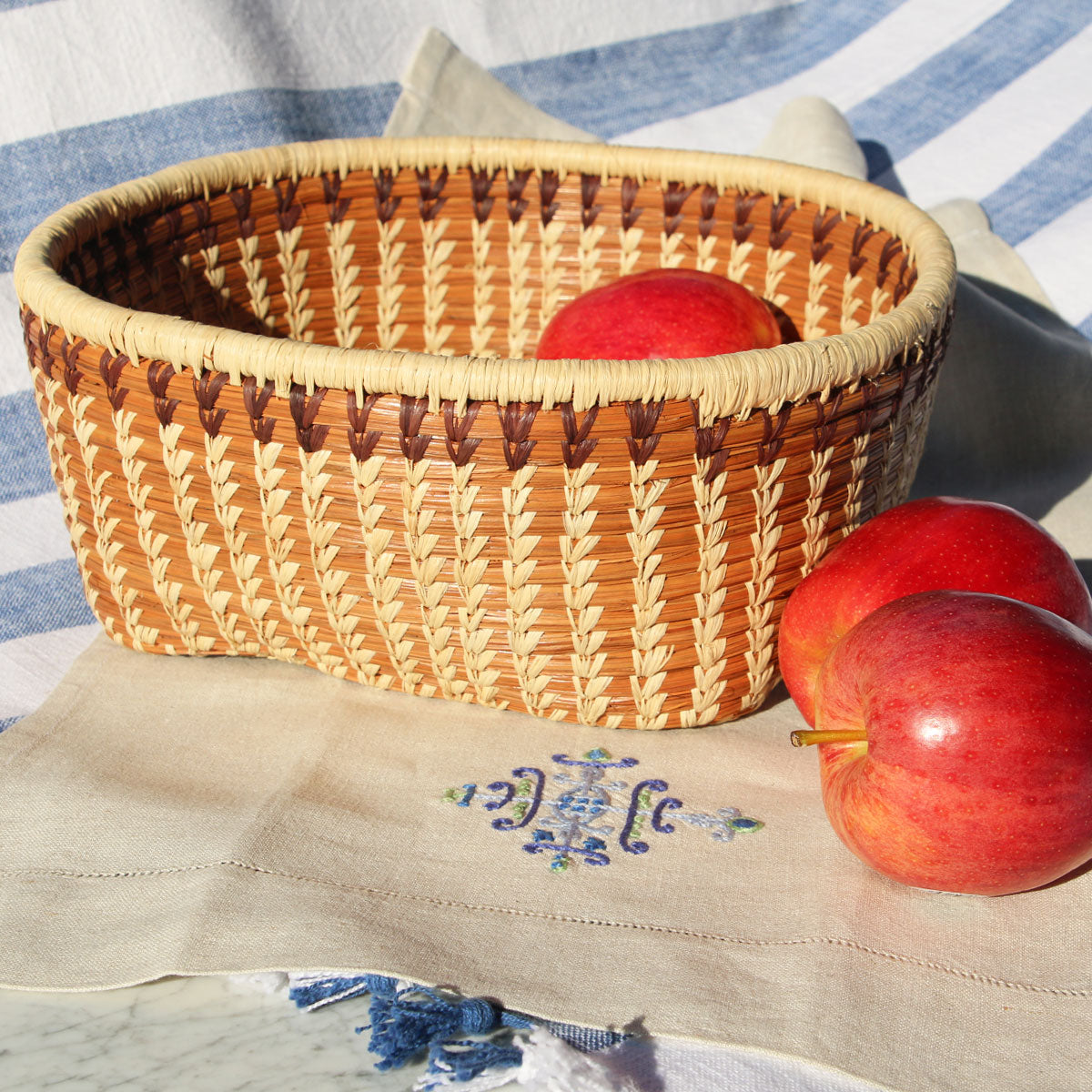 deep-square-storage-handwoven-strudy-basket