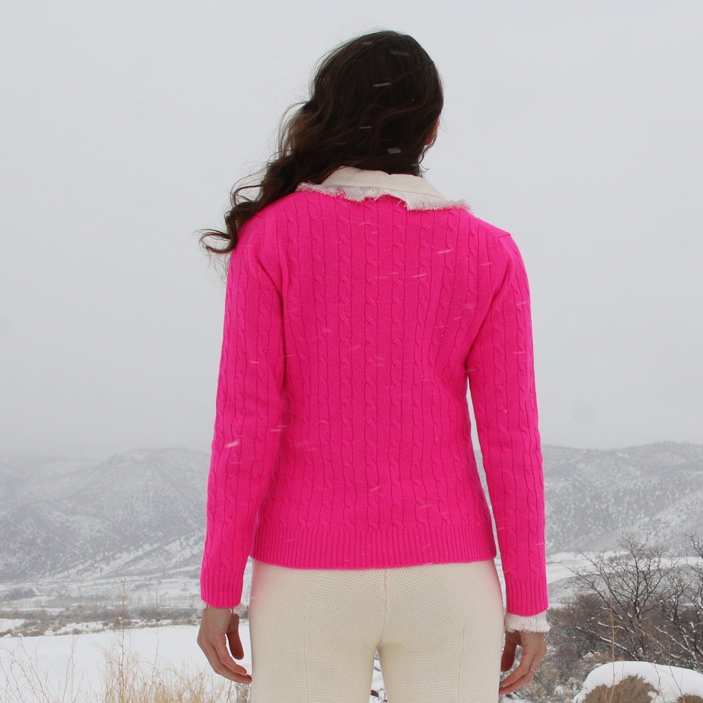 electric-neon-bright-pink-v-neck-cable-knit-cashmere-silk-sweater-made-in-italy