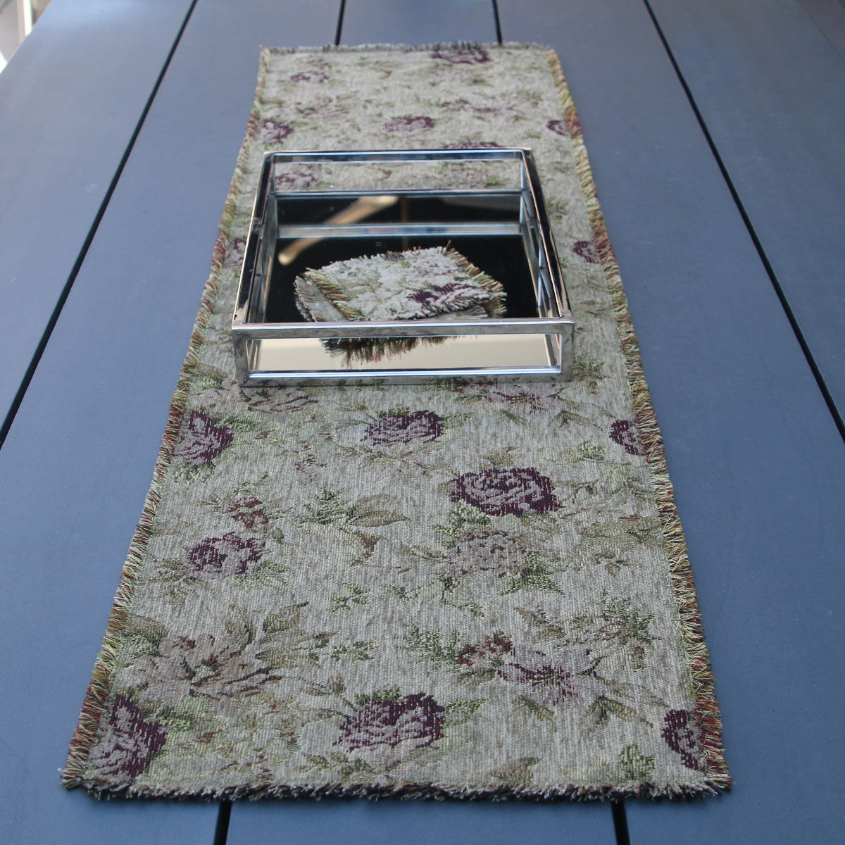 green-pink-mauve-table-runner-vintage-theme