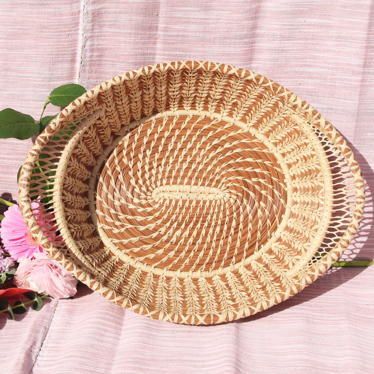 handwoven-basket-details-made-by-female-mayan-artisans