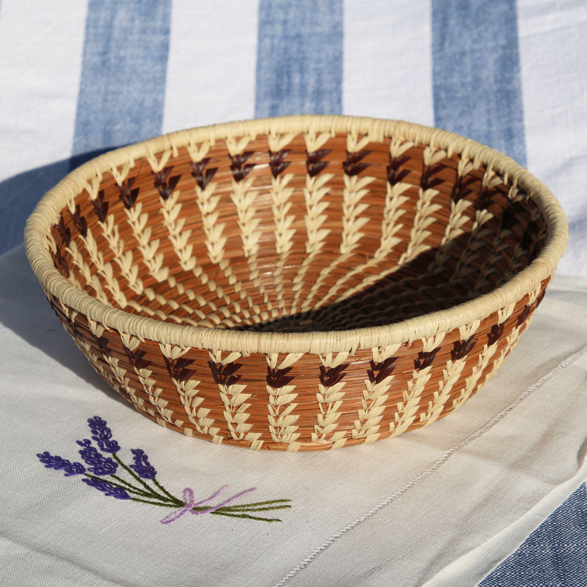 handwoven-natural-pine-fruit-basket