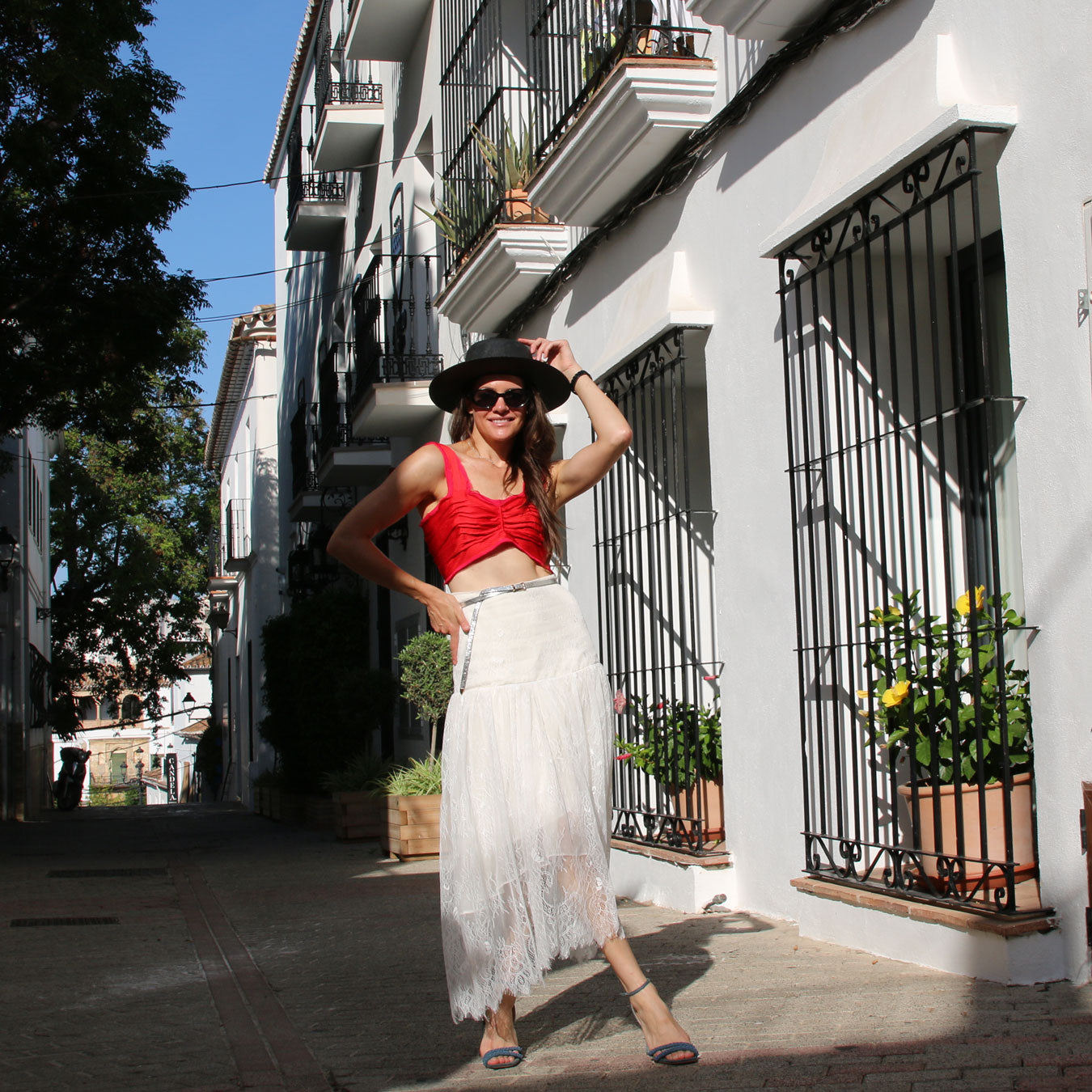 red-crop-top-white-lace-skirt