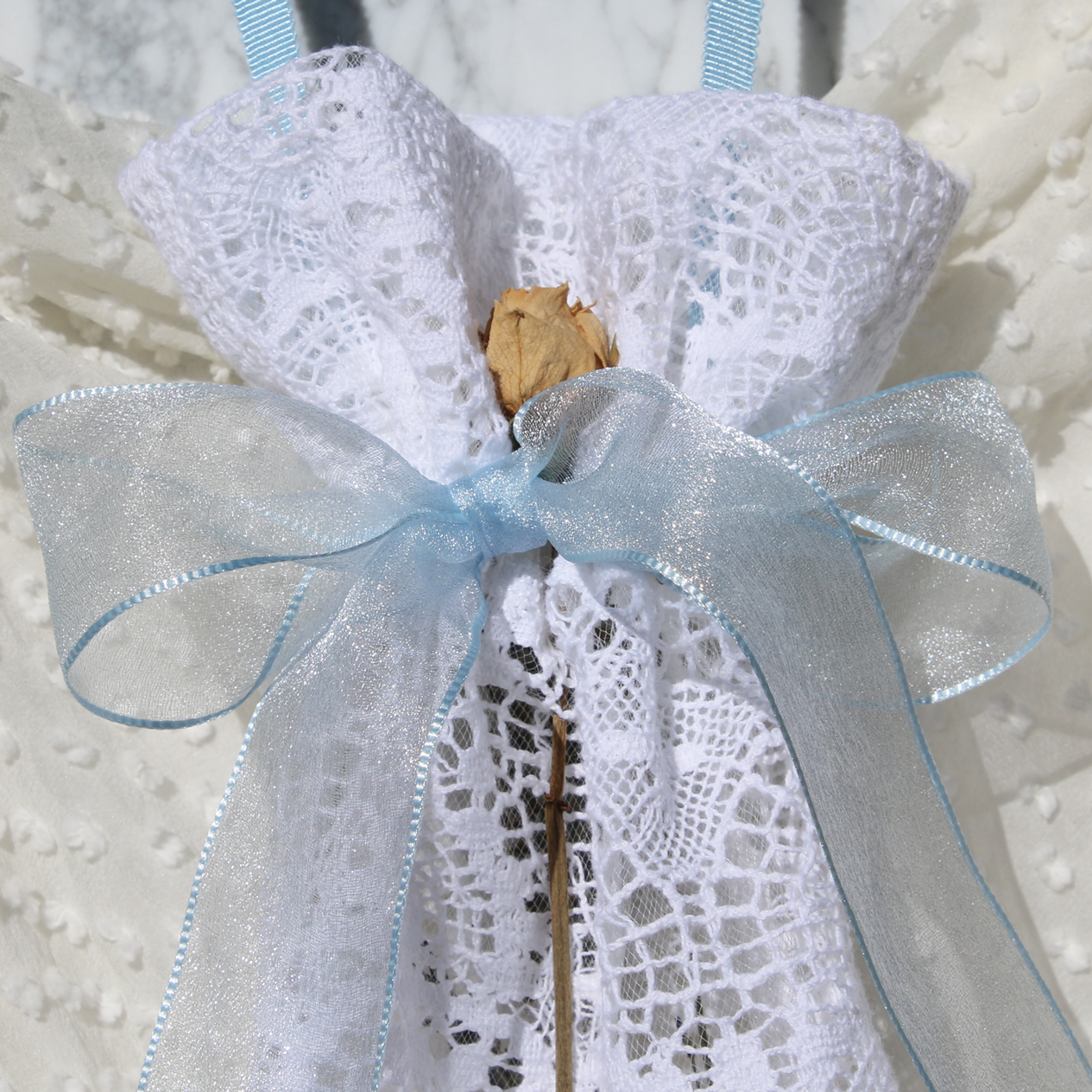       white-lace-blue-ribbon-rose-lavender-cedar-sachet