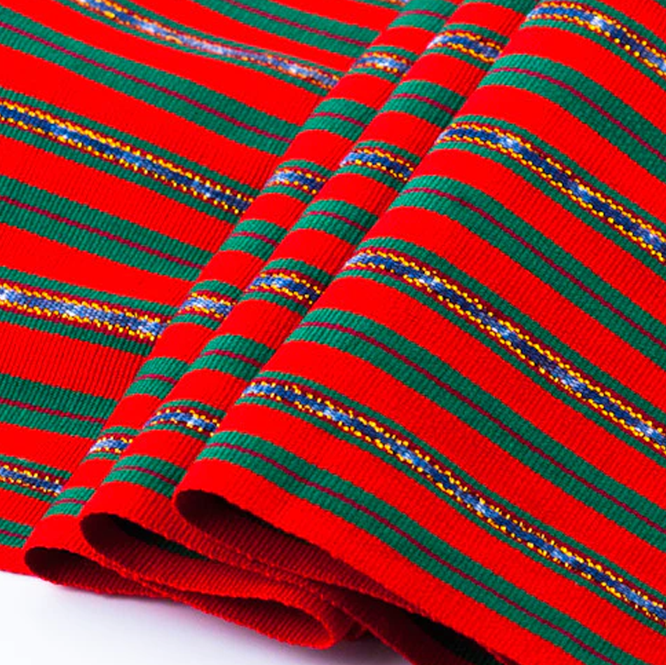 red-green-christmas-table-runner